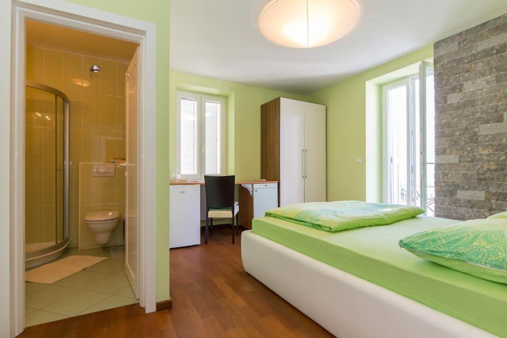 Villa Ajda - Green Room Omisalj Bagian luar foto